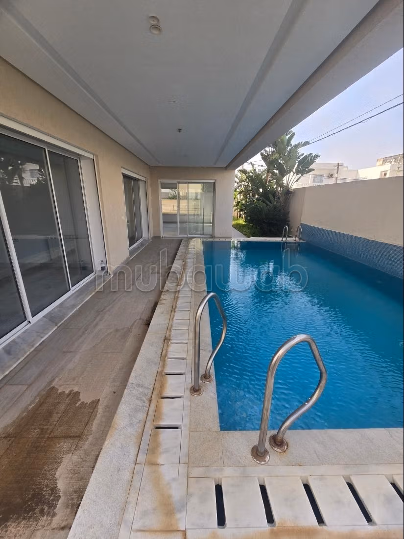 Duplex location at Marsa Les Pins