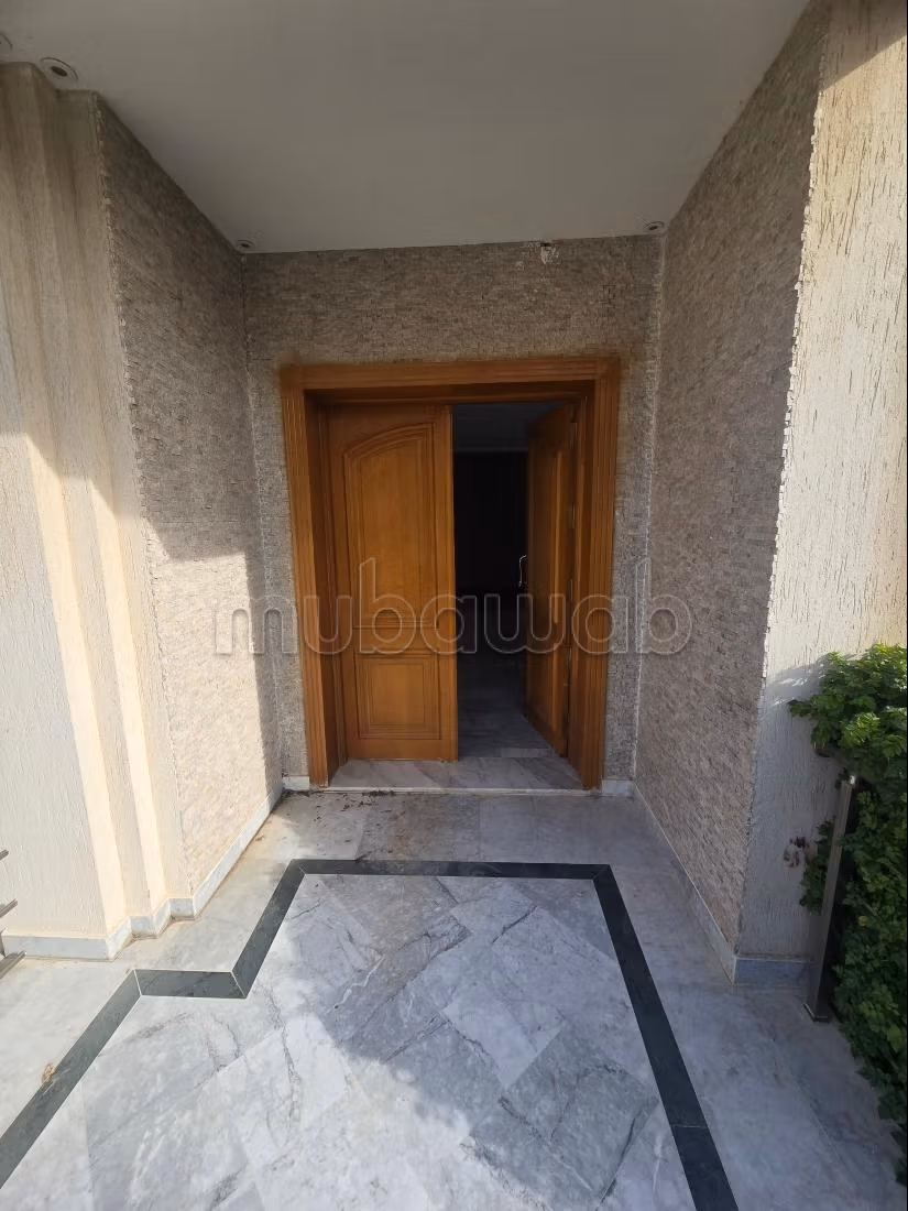 Duplex location at Marsa Les Pins