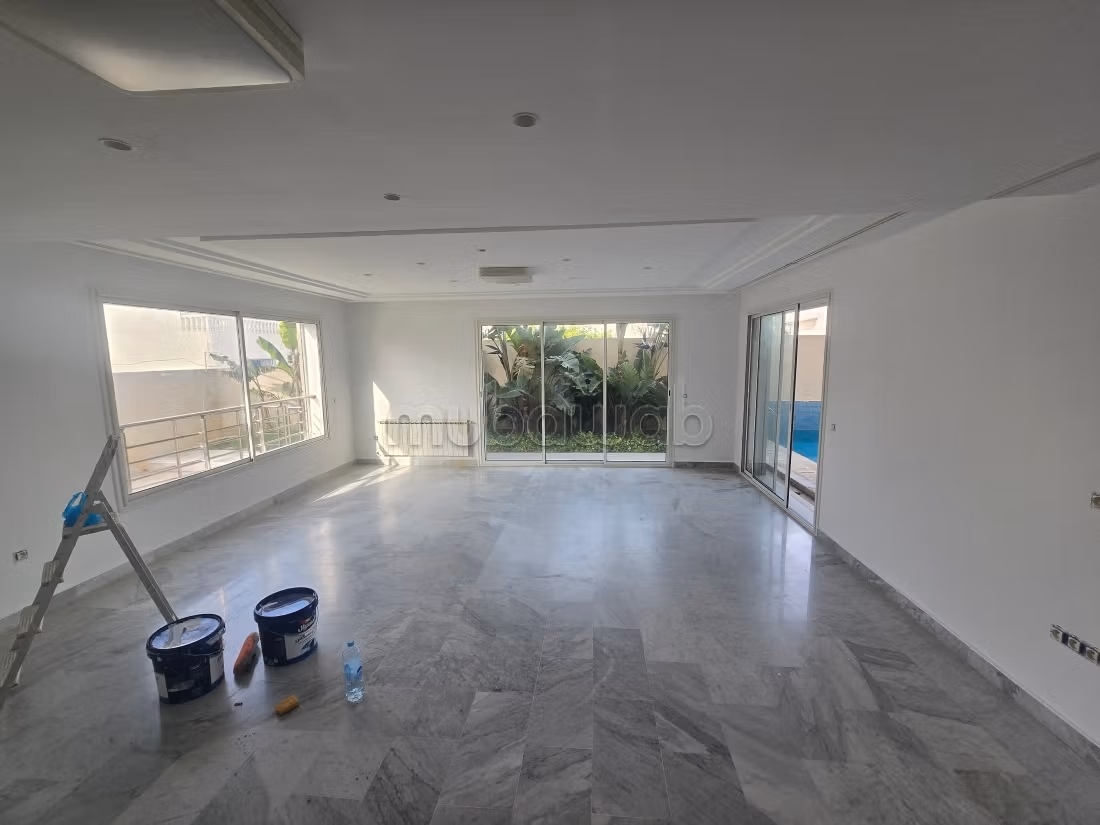 Duplex location at Marsa Les Pins