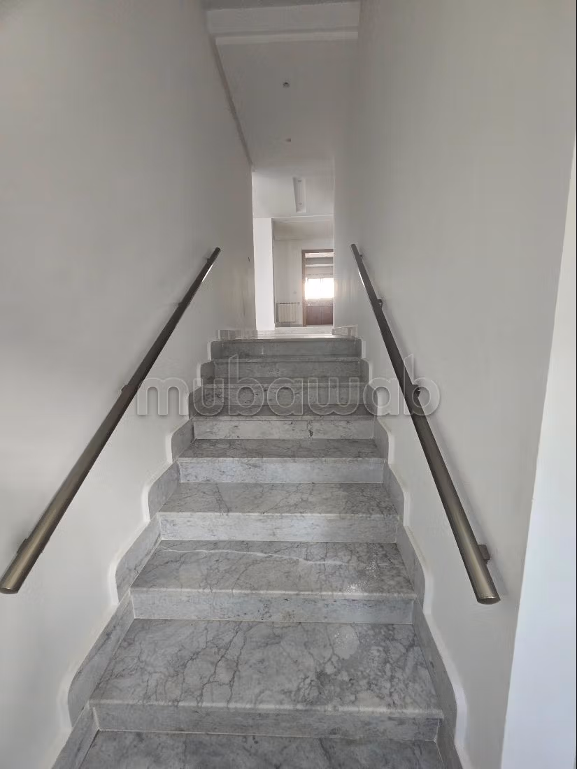 Duplex location at Marsa Les Pins