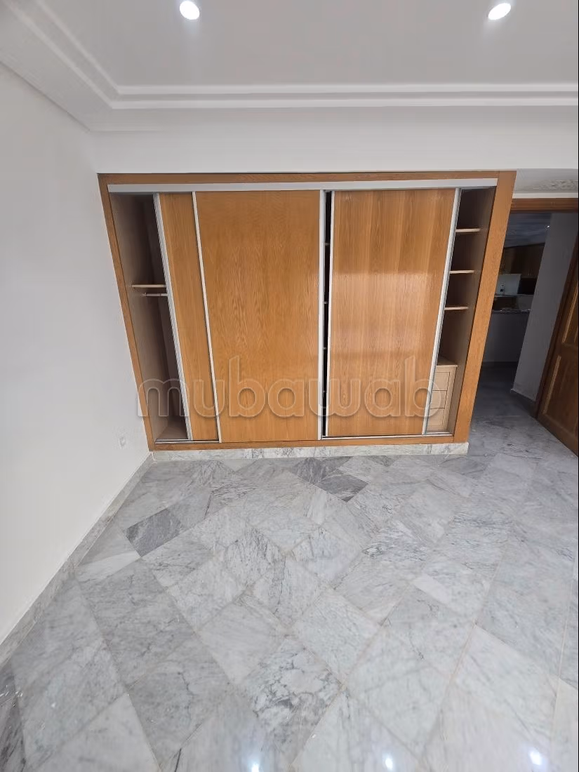 Duplex location at Marsa Les Pins