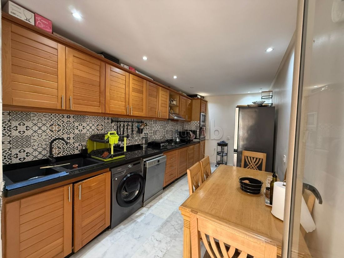 Apartamento atravesado en venta