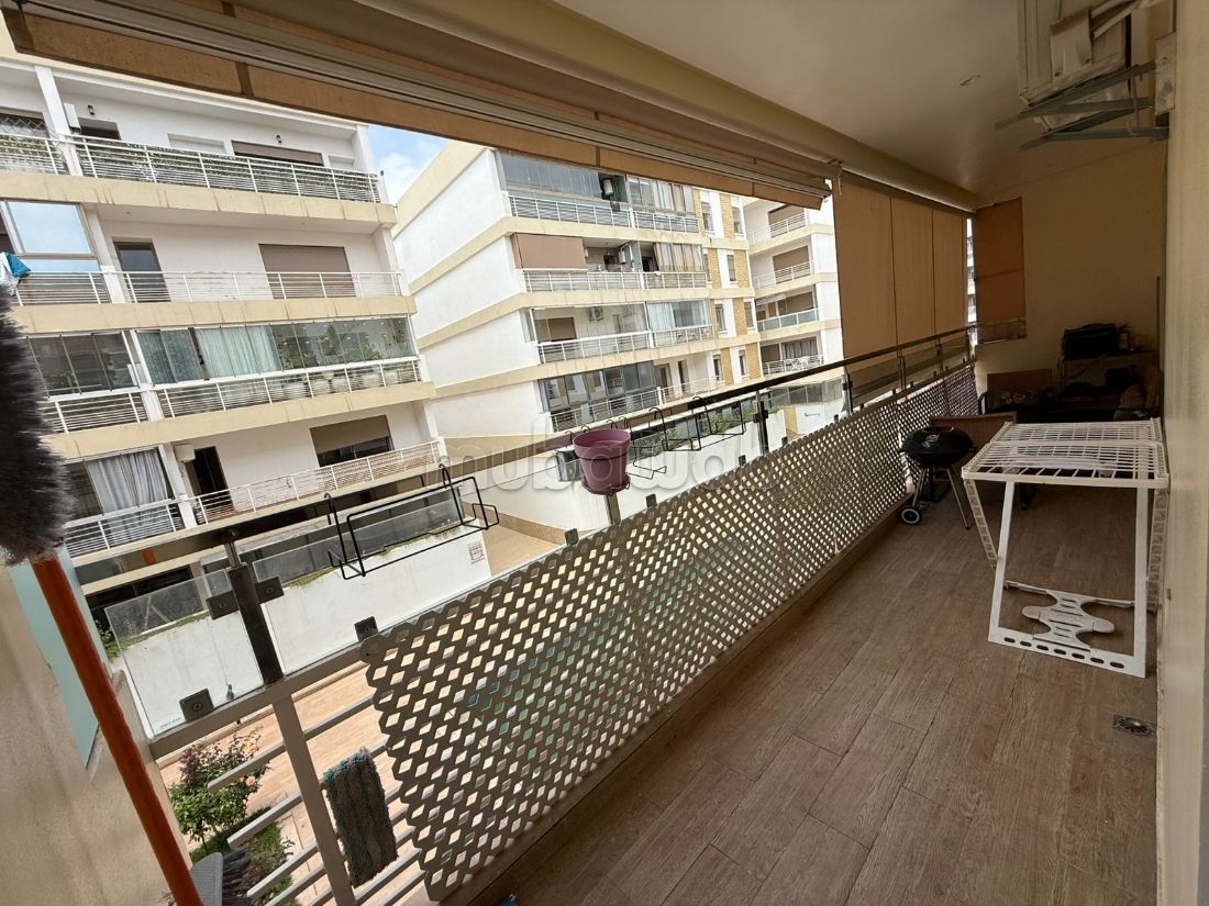 Apartamento atravesado en venta
