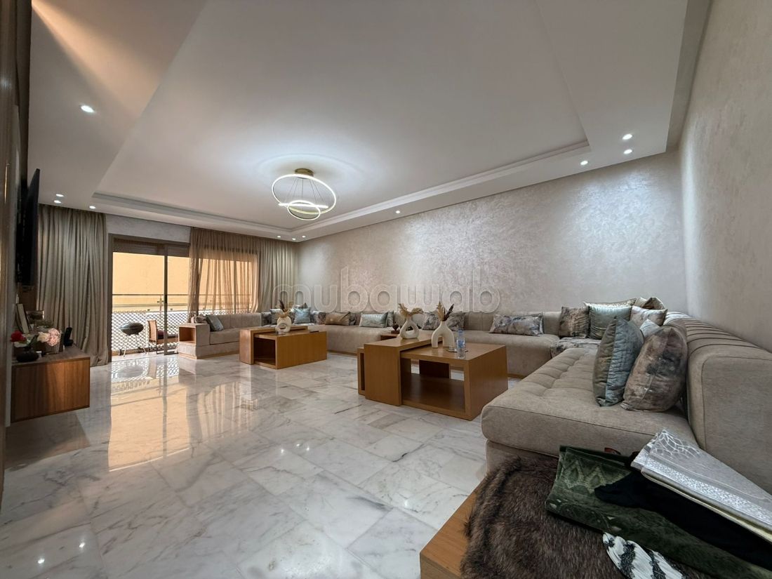 Apartamento atravesado en venta