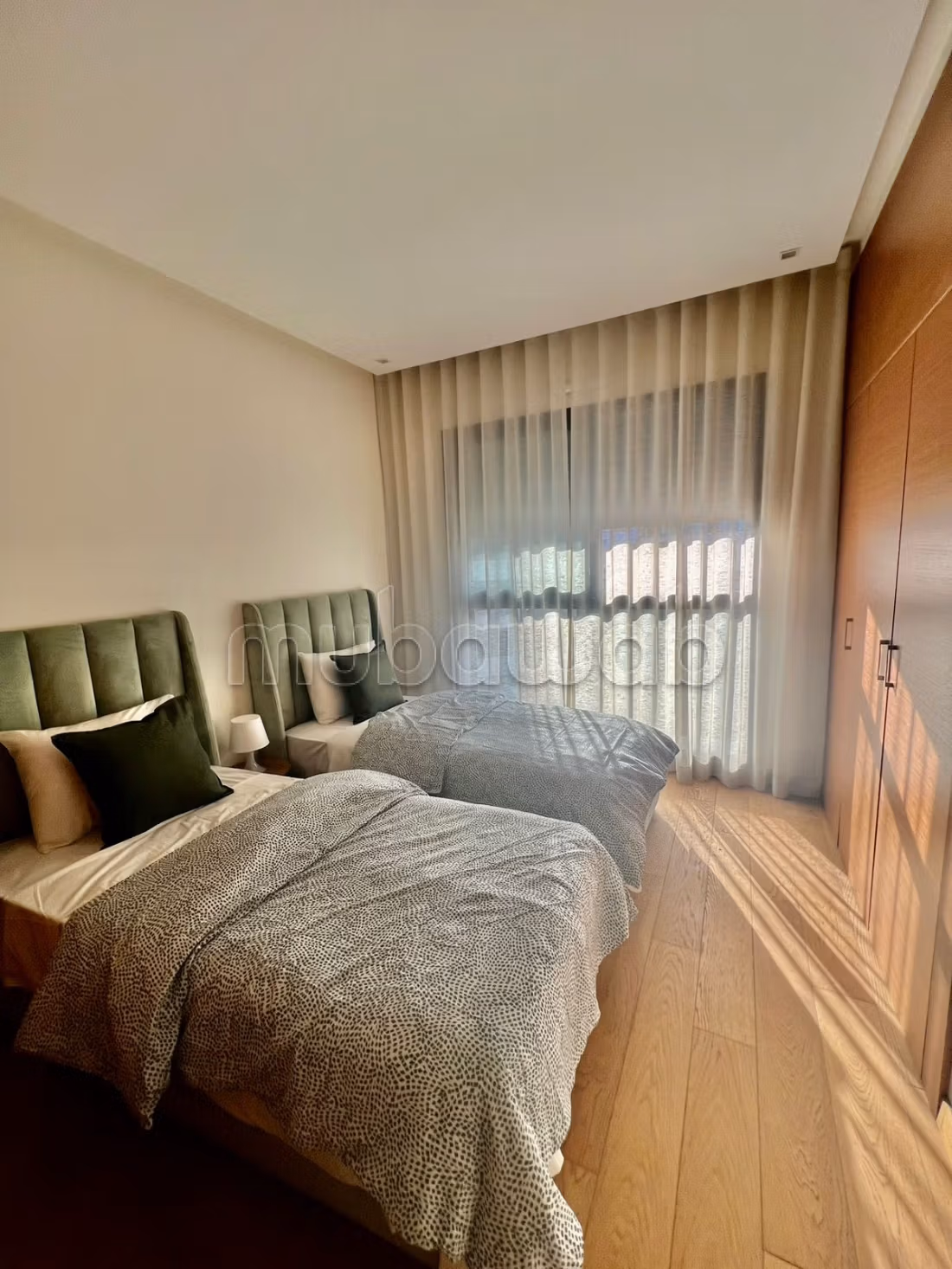 Bel appartement meublé a cfc — 2