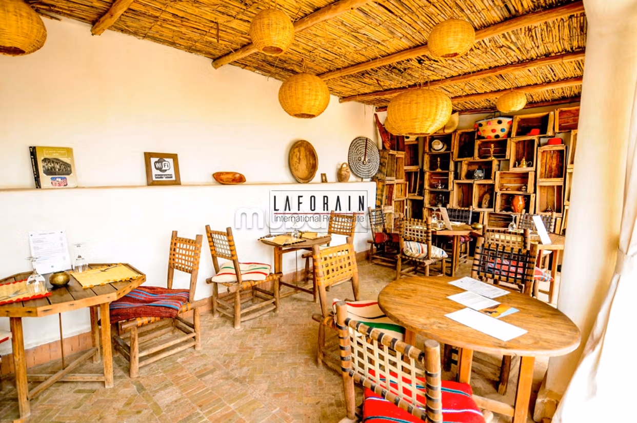 Riad Hôtel & Spa rentable à vendre – Murs & Fonds