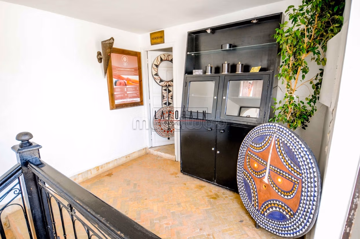 Riad Hôtel & Spa rentable à vendre – Murs & Fonds