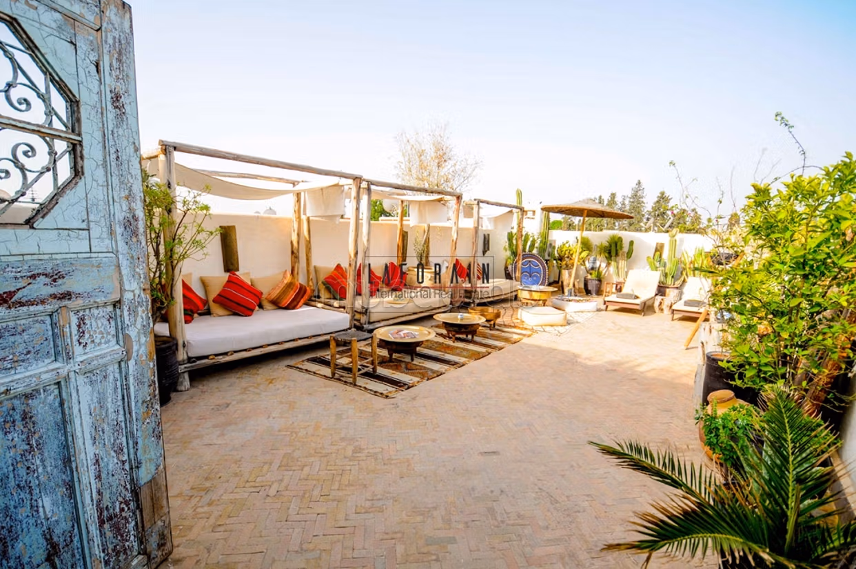 Riad Hôtel & Spa rentable à vendre – Murs & Fonds