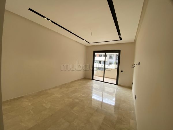 Appartement à louer à Californie. 
Surface de 90 m². 
Prestation de conciergerie, air conditionné