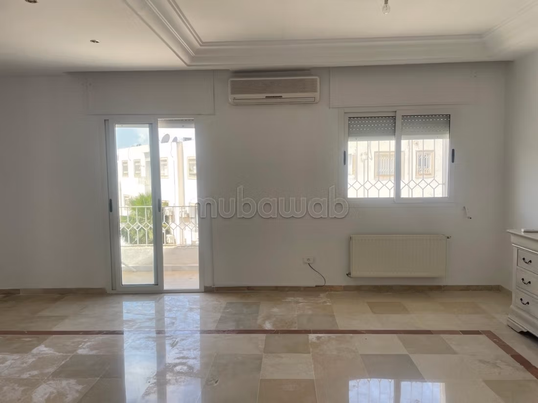Villa vide ou meublée a la marsa les pins