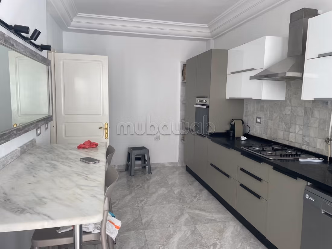 Villa vide ou meublée a la marsa les pins