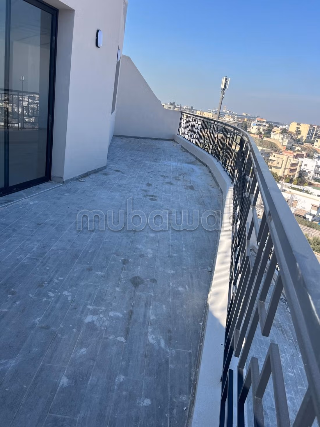 Vend bureaux à Hamria. Surface totale 79 m²