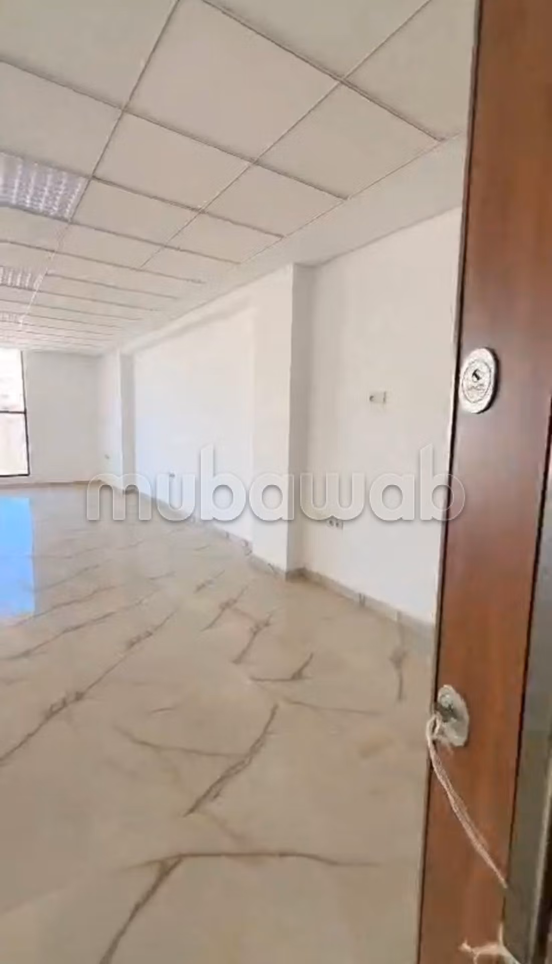 Vend bureaux à Hamria. Surface de 75 m²