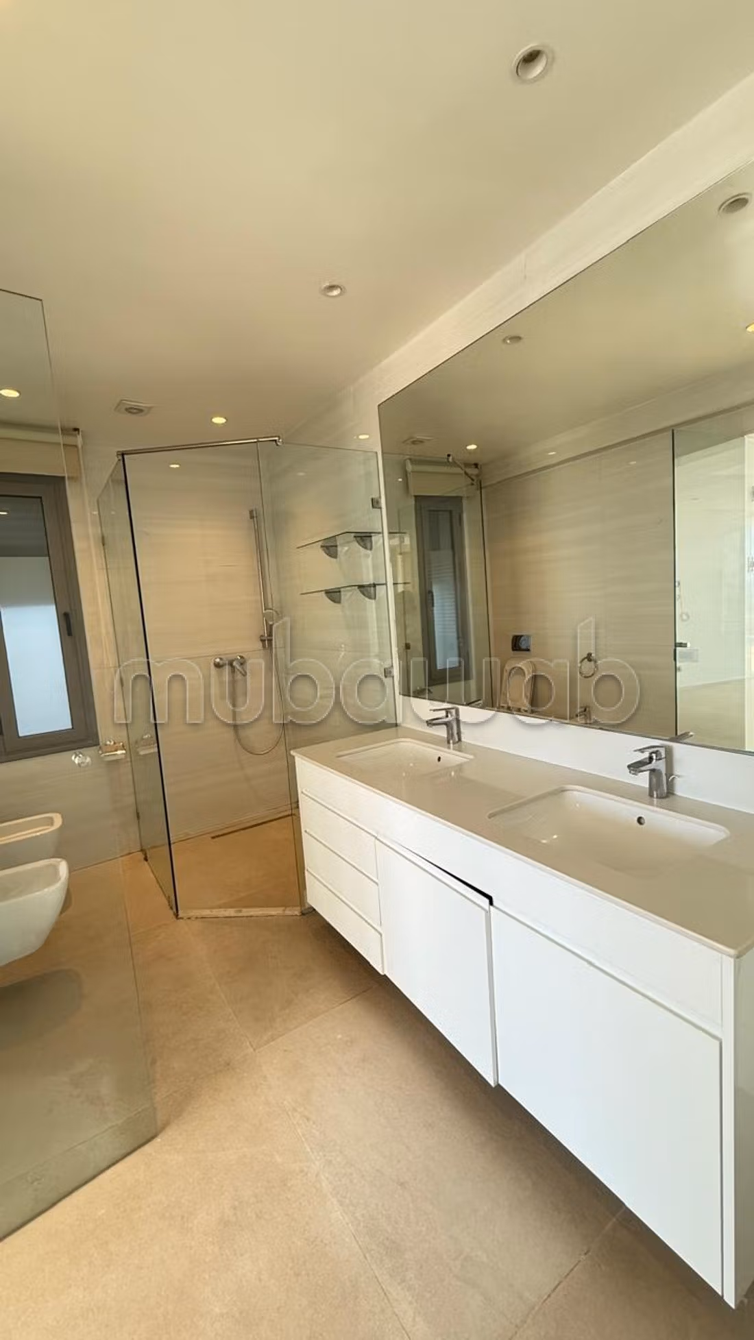 Villa a la location vide a ain Diab 
70000dh