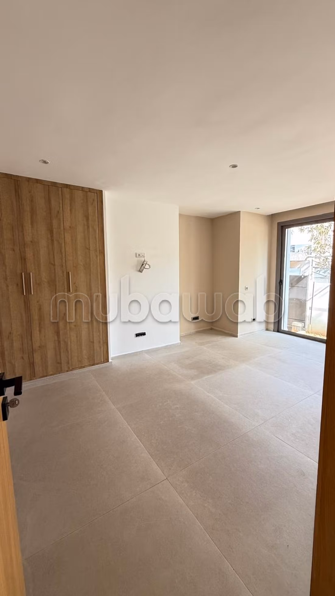 Villa a la location vide a ain Diab 
70000dh