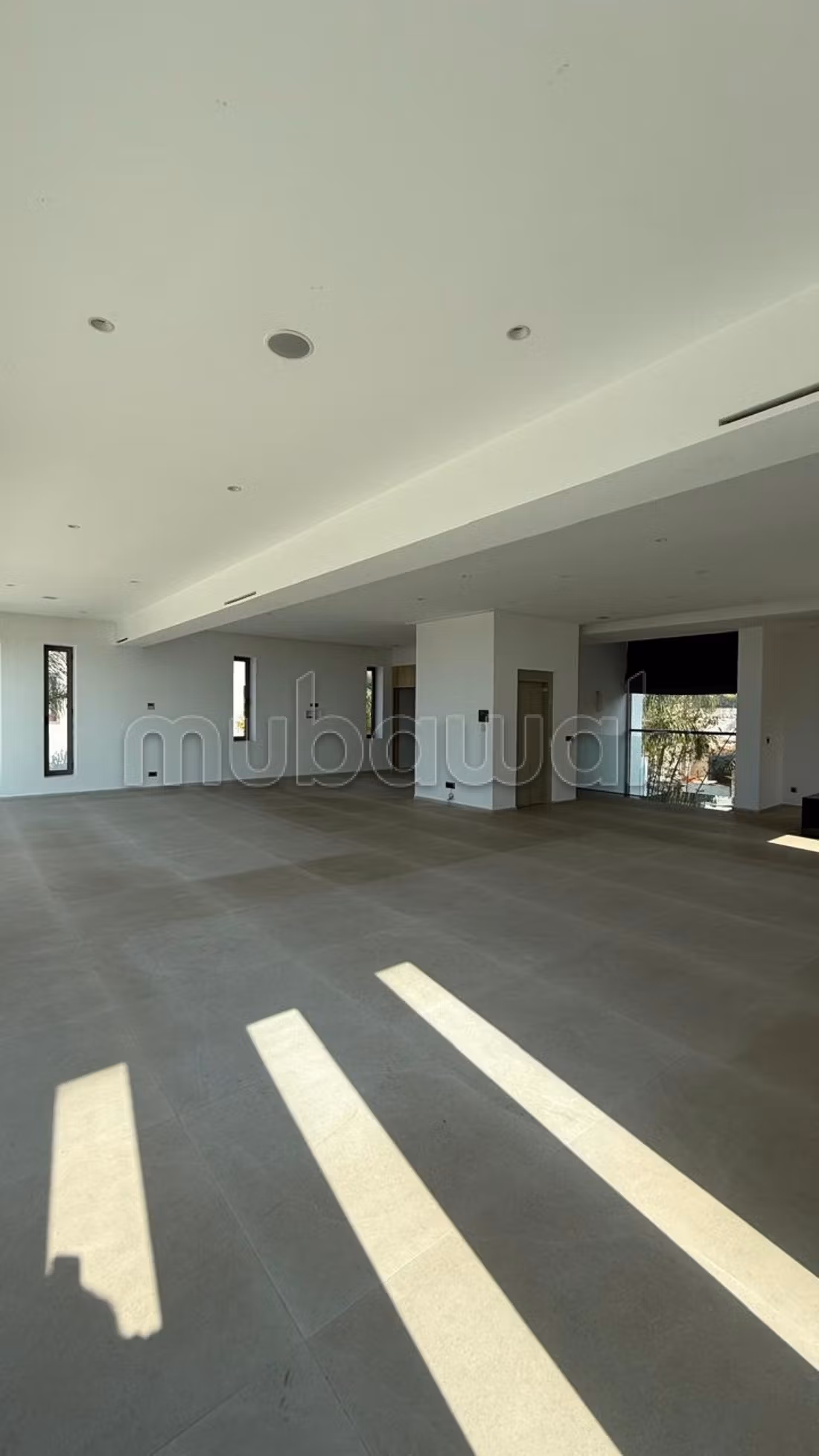 Villa a la location vide a ain Diab 
70000dh