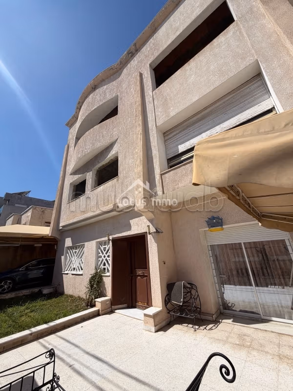 For Sale R2 Building in Ariana