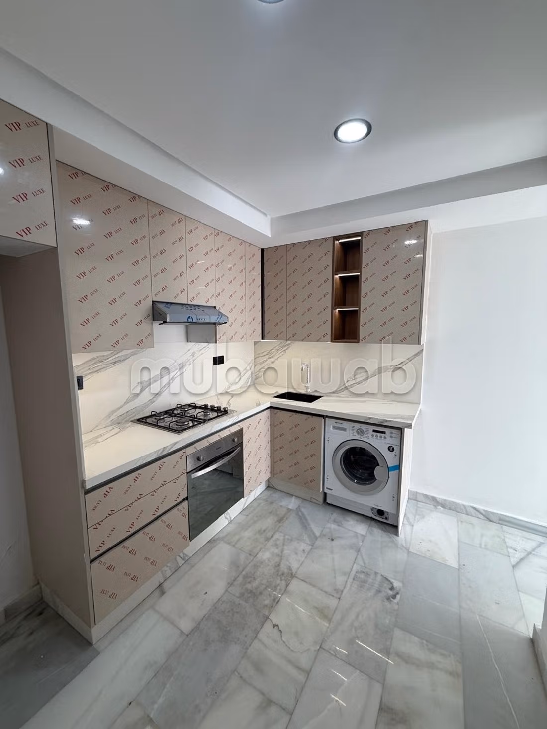 Appartement te koop met groot terras