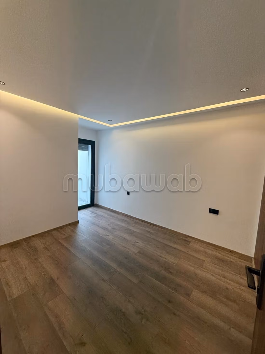 Appartement te koop met groot terras