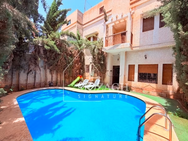 Hermosa villa de 4 habitaciones con piscina privada en Targa