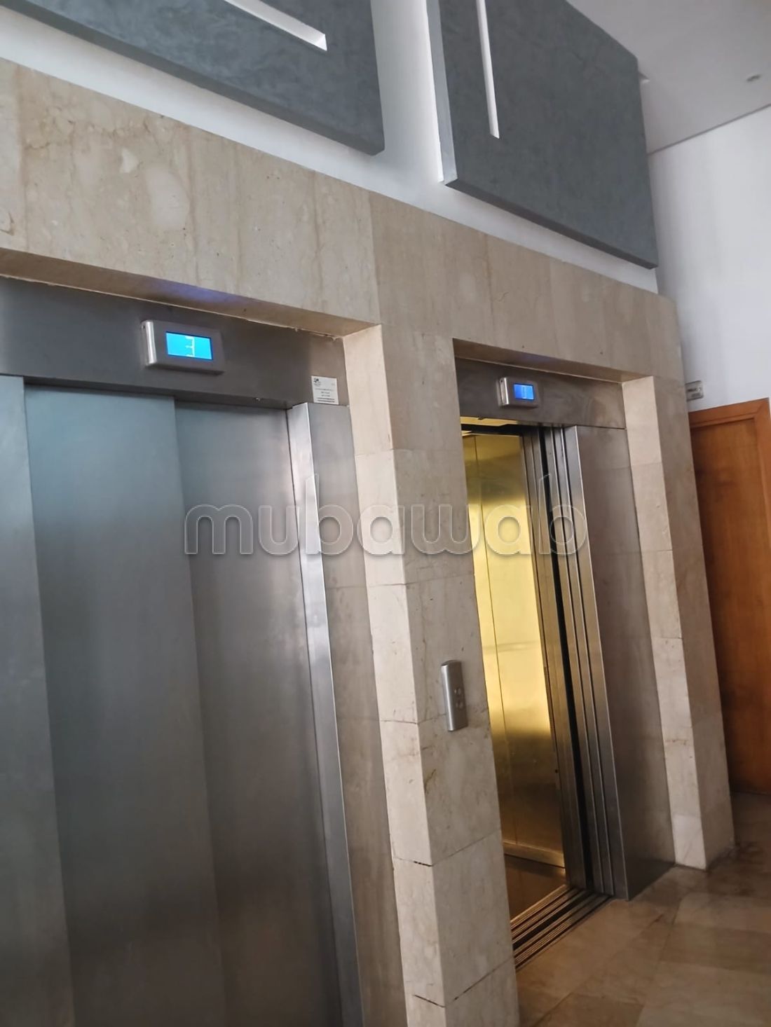 Heldere studio te huur - Anfa