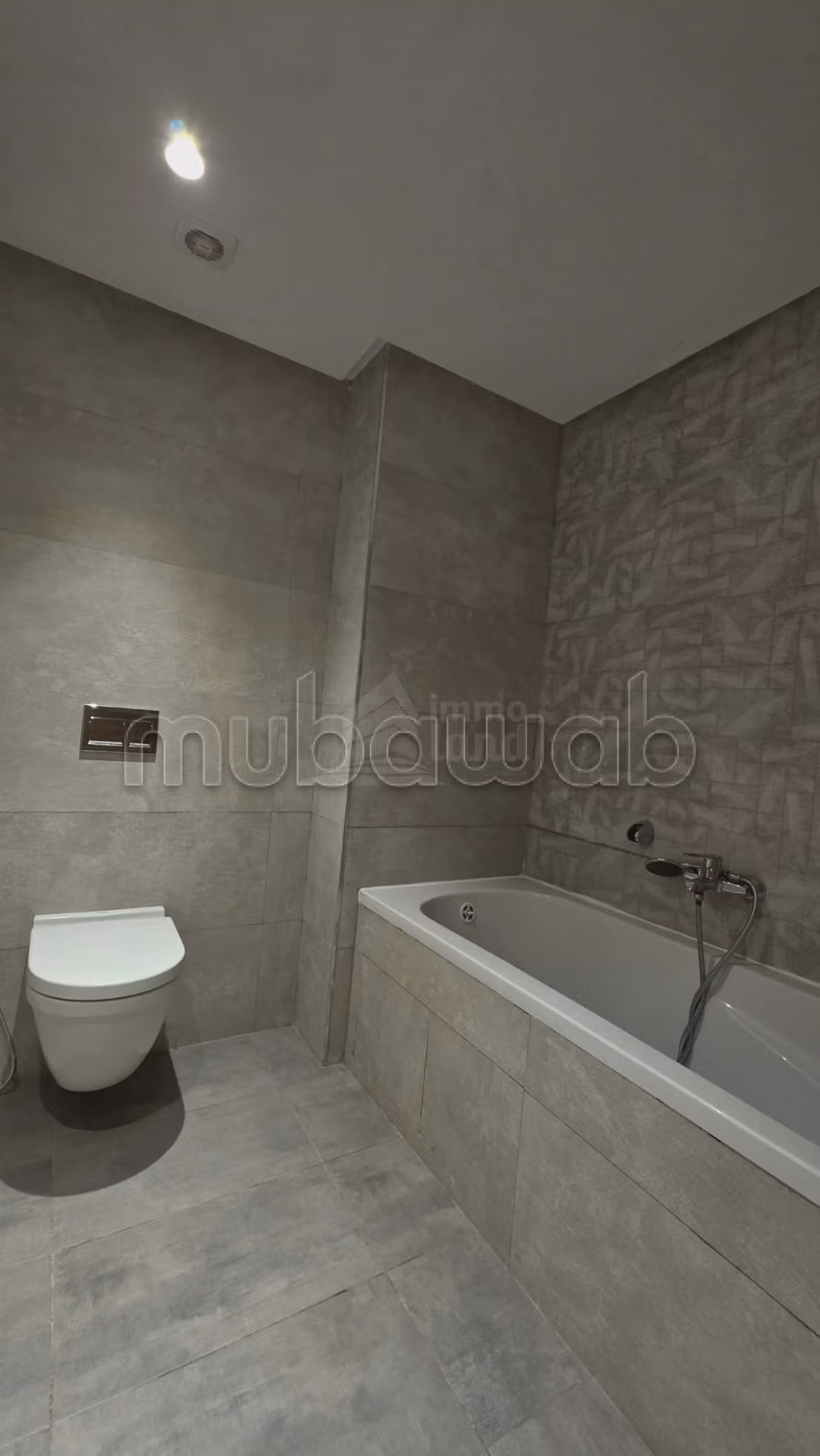In vendita un triplex S3 con giardino a Soukra