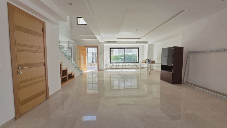 In vendita un triplex S3 con giardino a Soukra