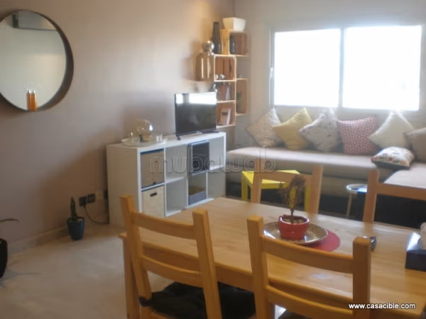 Mers sultan: Location studio meublé avec terrasse