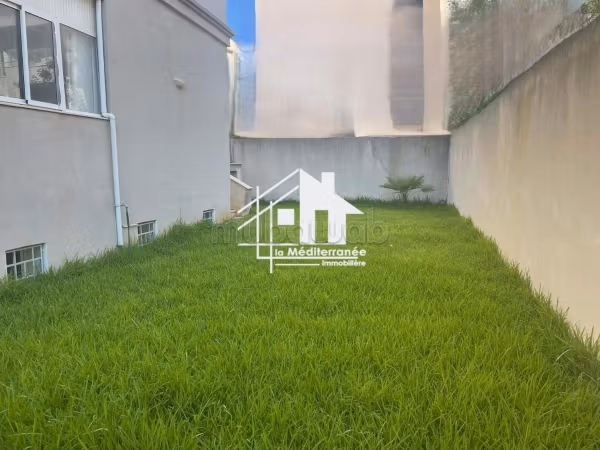Appartement s3 avec jardin aux jardin de carthage