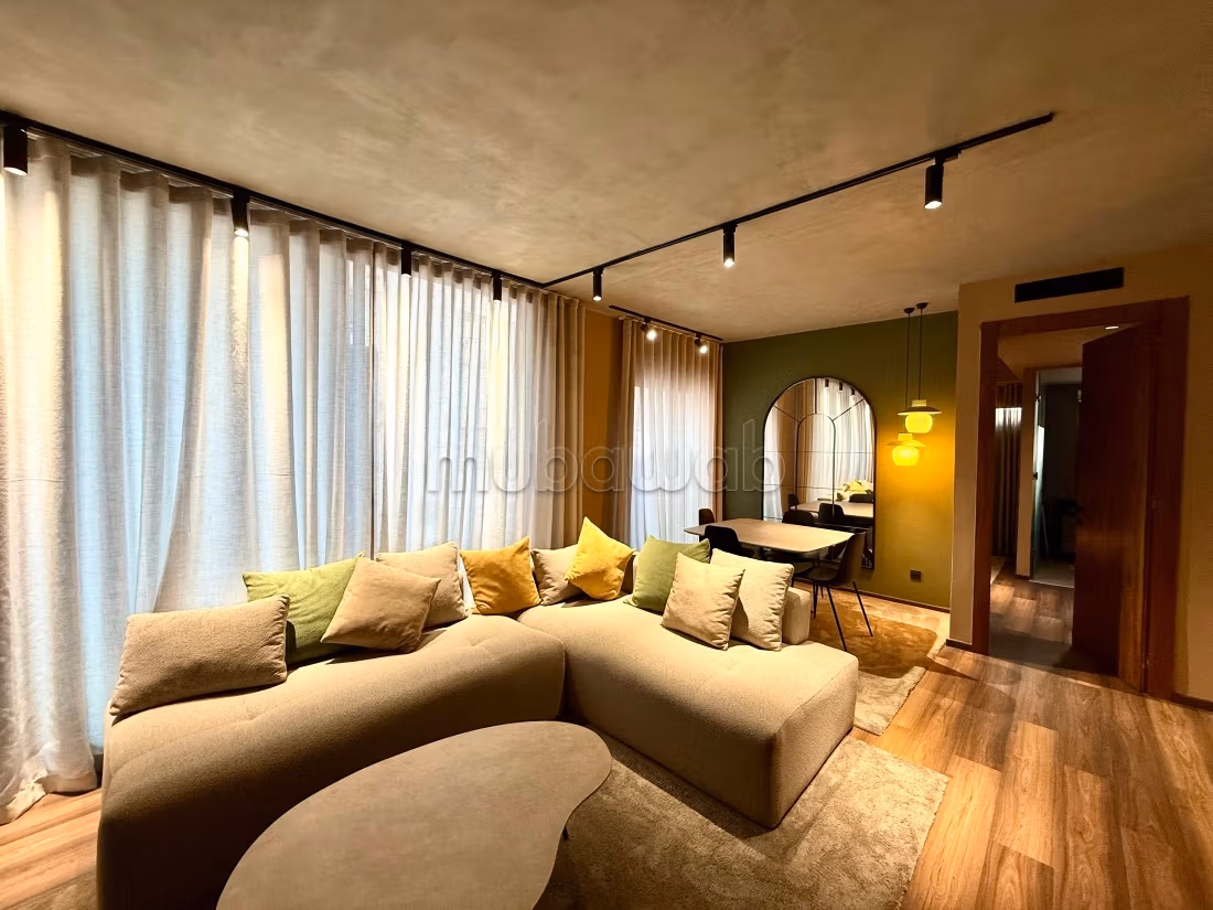 En Location Meublé: Magnifique Studio Neuf Jamais habité au Coeur du Quartier Gauthier, Résidence avec salle de sport