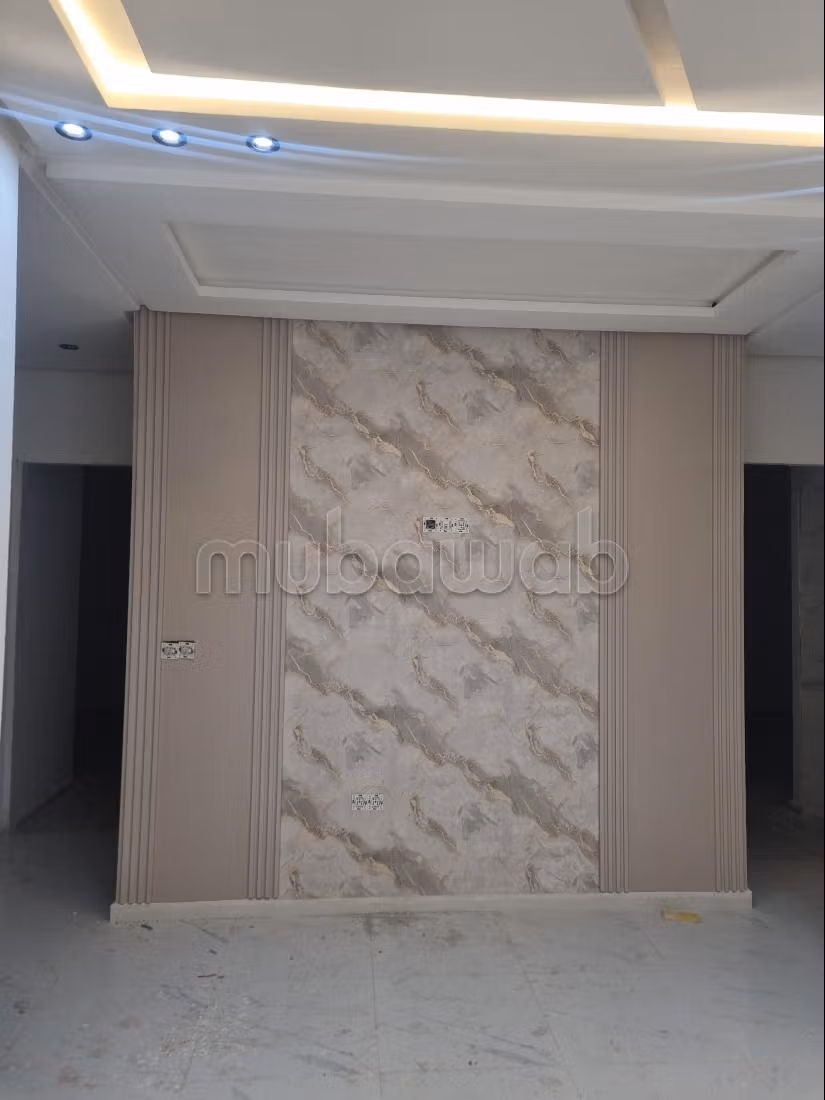 Vend appartement à Marjane.
Surface de 112 m².
Salon traditionnel marocain