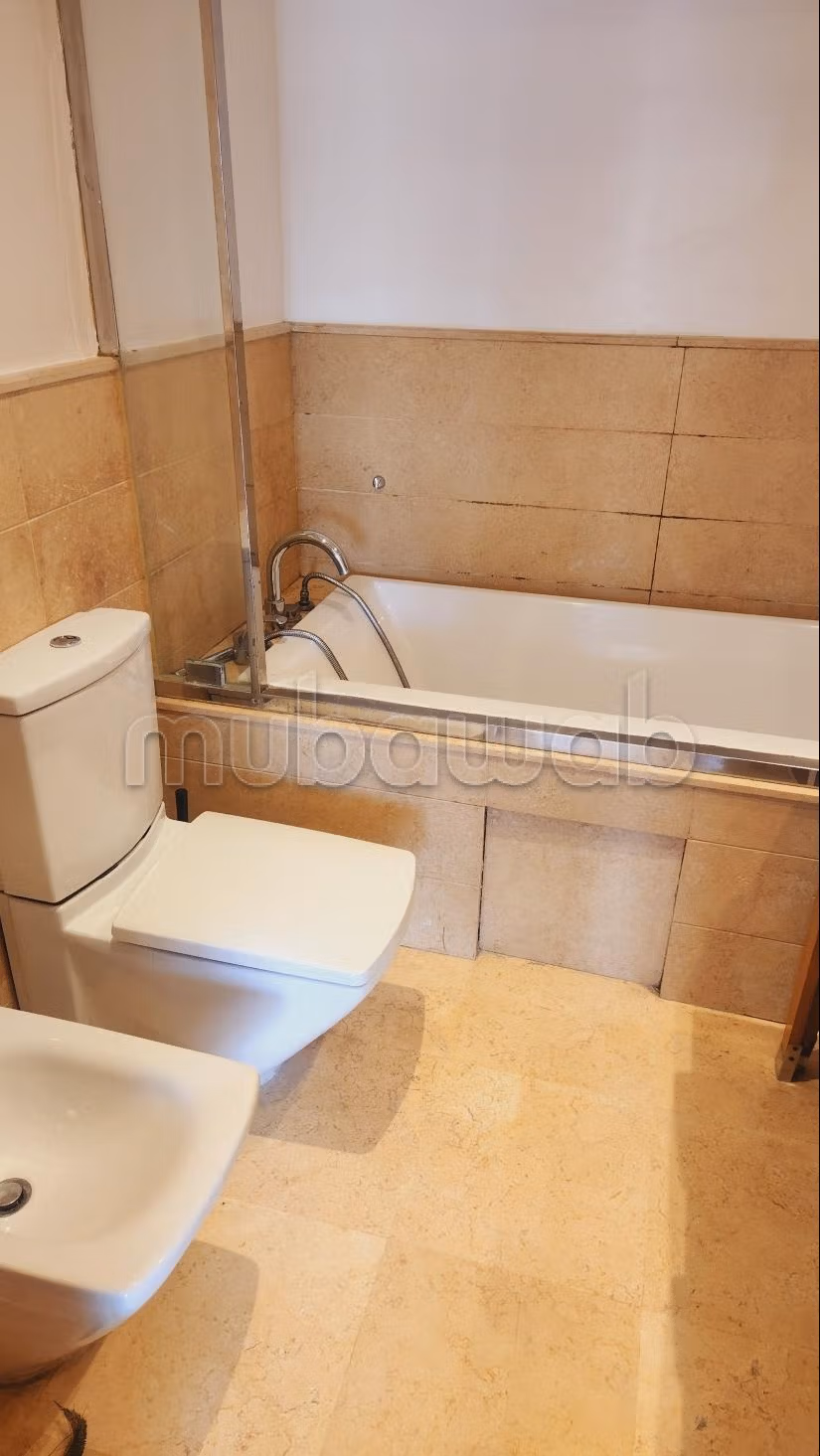 Opportunité a saisir à racine appartement vide à la location — 4