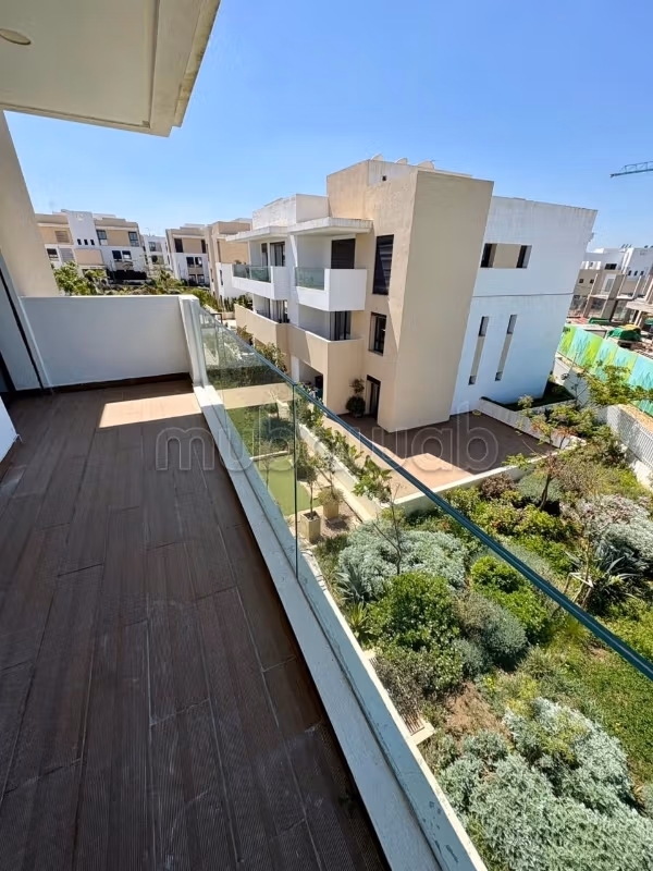 Très bel appartement en location à Ville Verte.
Surface de 90 m²