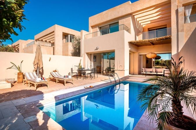Villa de luxe à vendre à Prestigia Boulevard Med 6.
Superficie 260 m².
Bien meublé