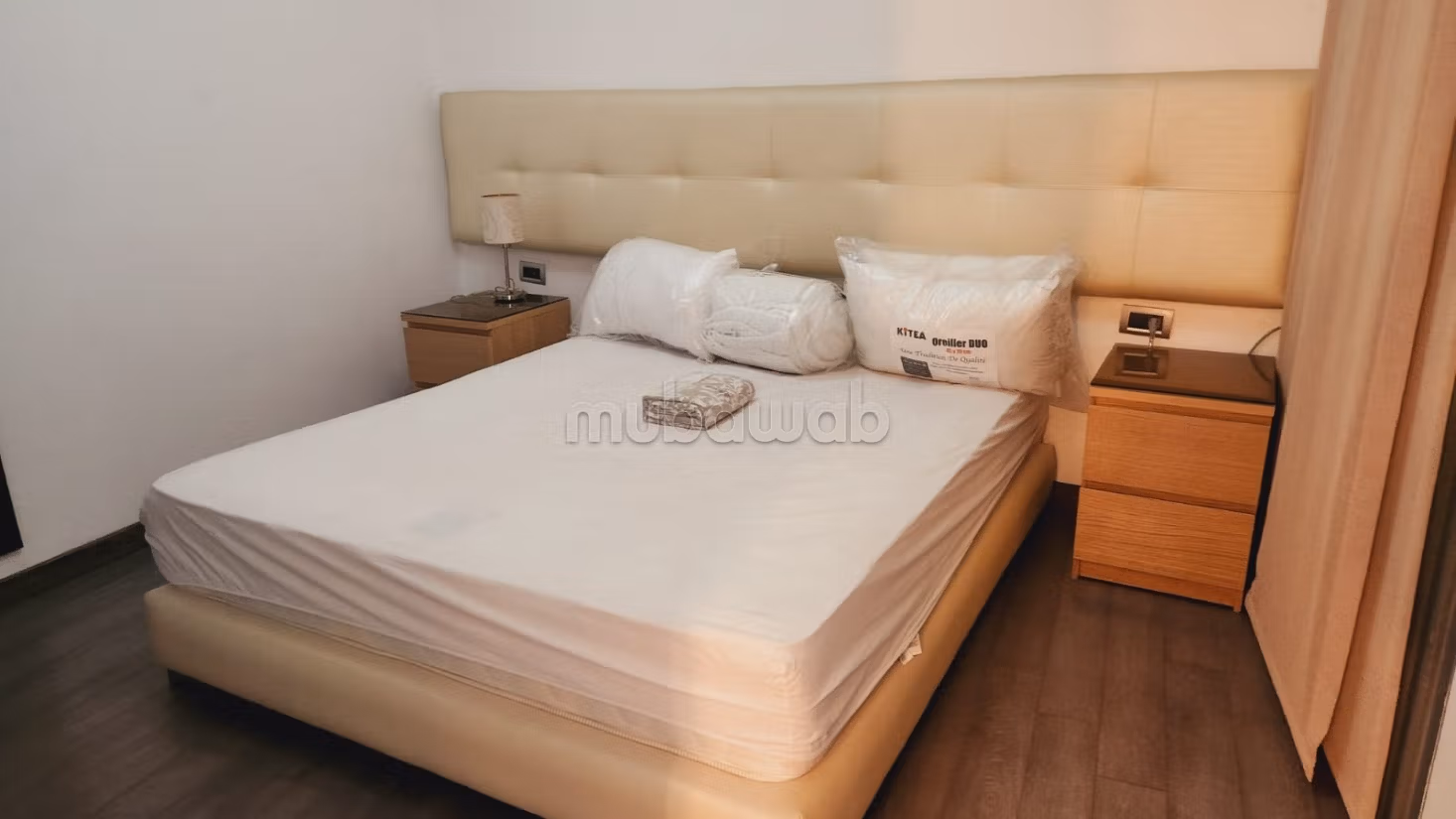 Location Superbe studio meublé en plein cœur de Racine — 4