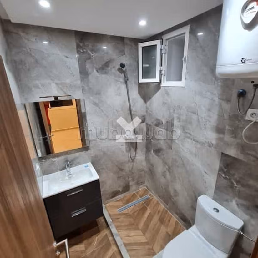 Appartement à Vendre de 97.0 m² à Dar Bouazza,
Tamaris1