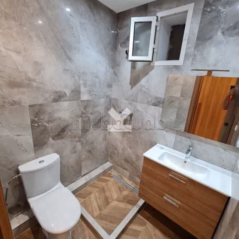 Appartement à Vendre de 97.0 m² à Dar Bouazza,
Tamaris1