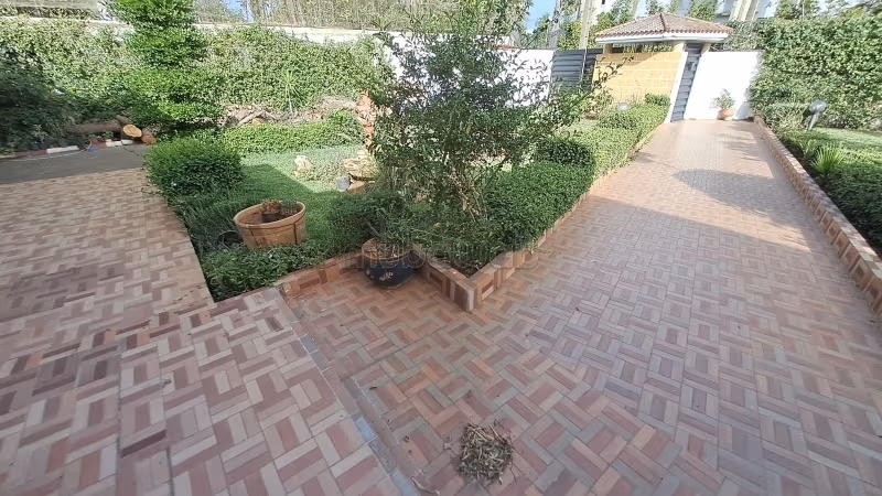Vente villa sur OLM à Souissi. 
Surface de 936 m²