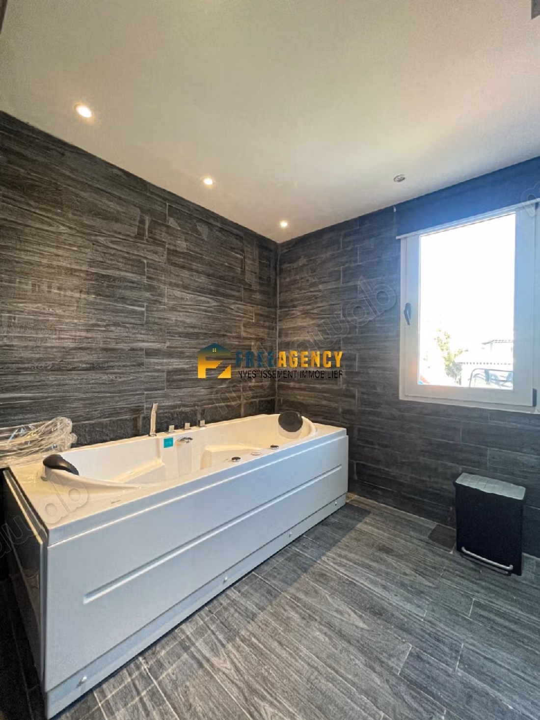 Luxe villa te huur - Mediona buurt