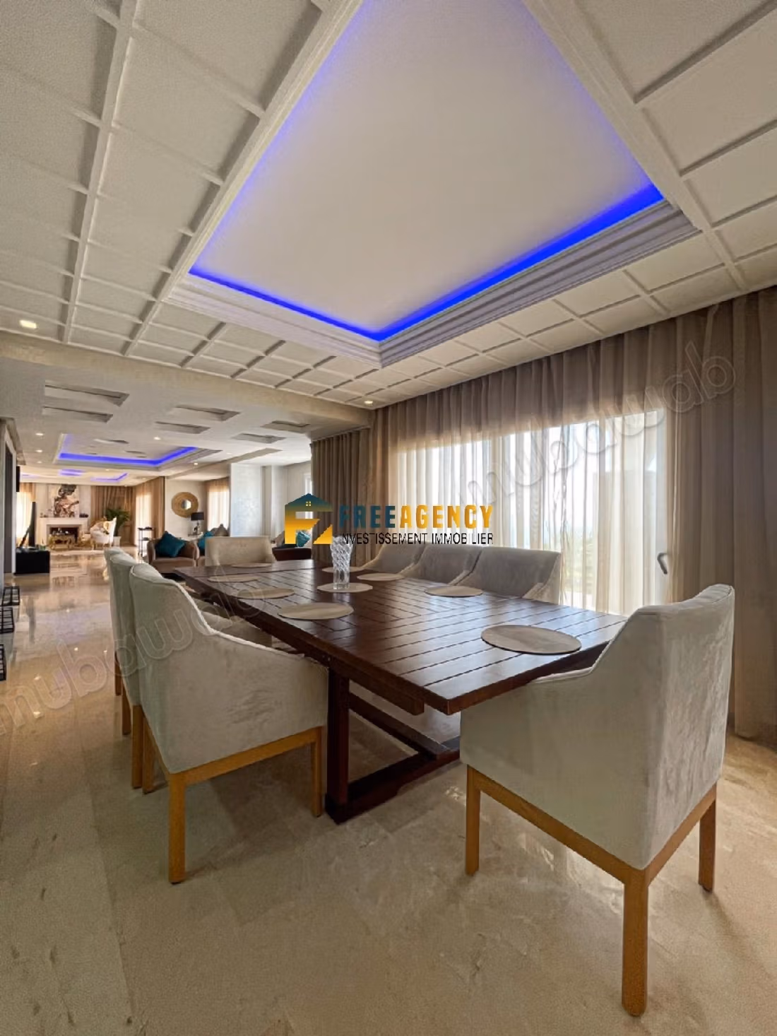 Luxe villa te huur - Mediona buurt
