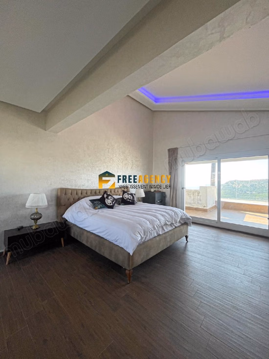 Luxe villa te huur - Mediona buurt
