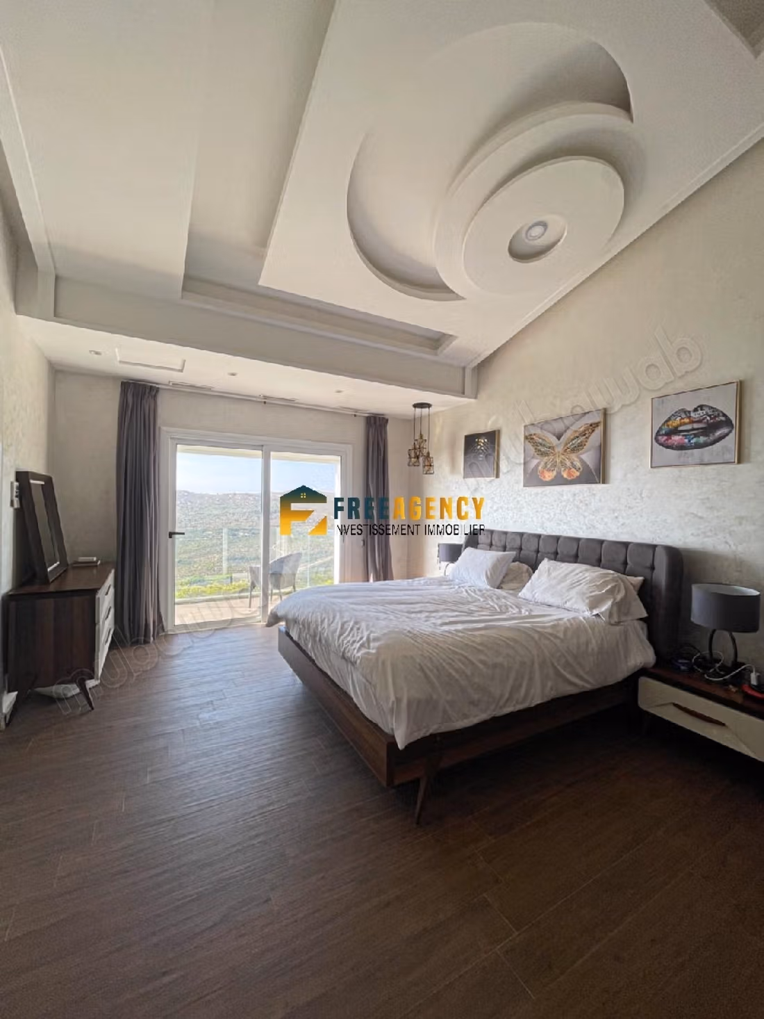 Luxe villa te huur - Mediona buurt