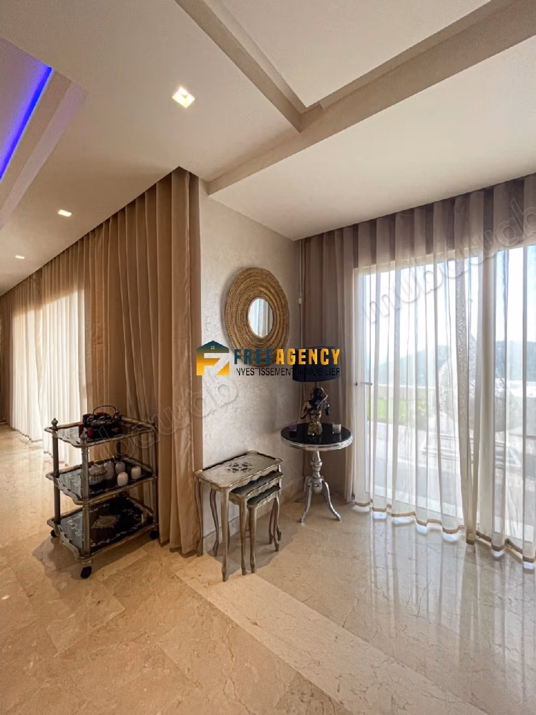 Luxe villa te huur - Mediona buurt