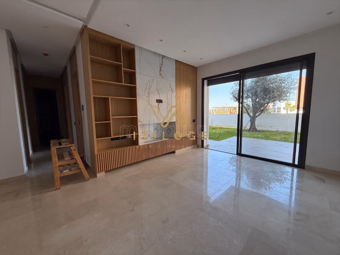 Appartement rez de jardin en location à dar bouazza — 2