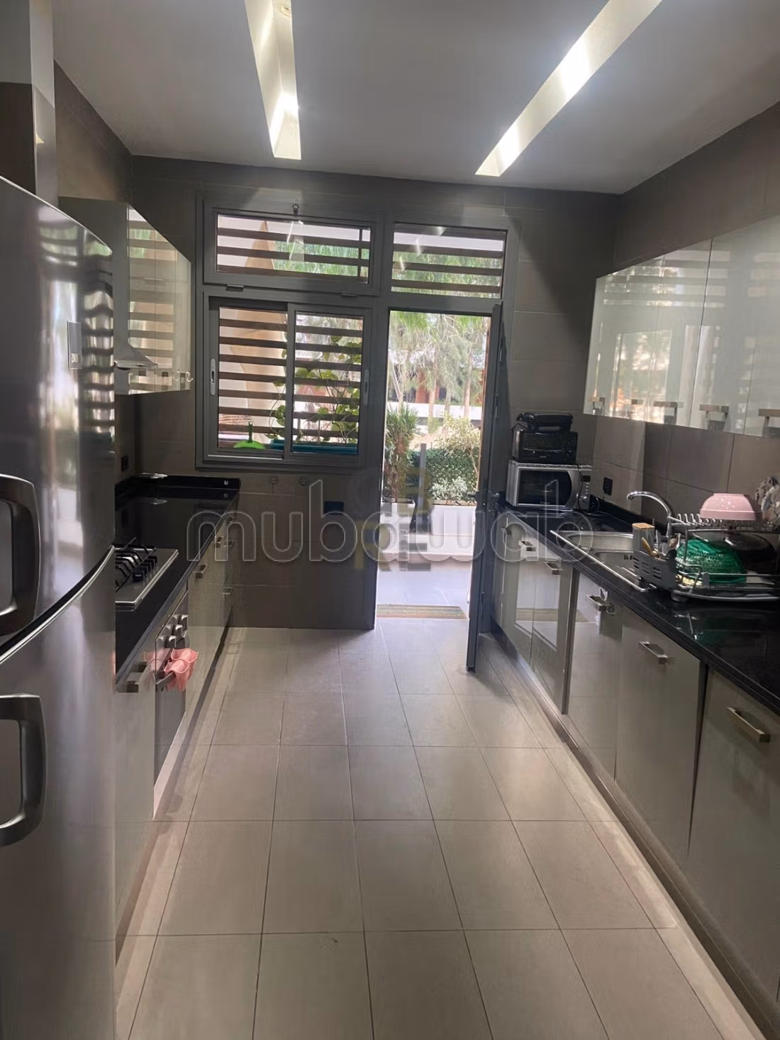Appartement en rez de chaussée à louer à L'orangeraie 
Souissi — 4