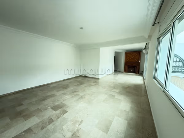 Très bel appartement en location 260 m2 avec Terrasse