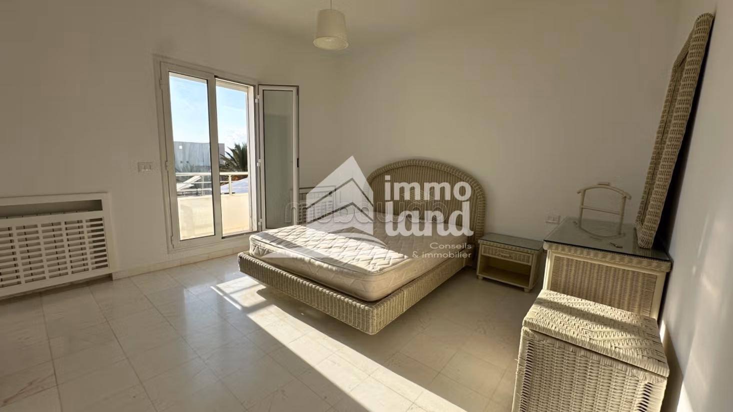 In vendita Triplex S4 con piscina a Gammarth