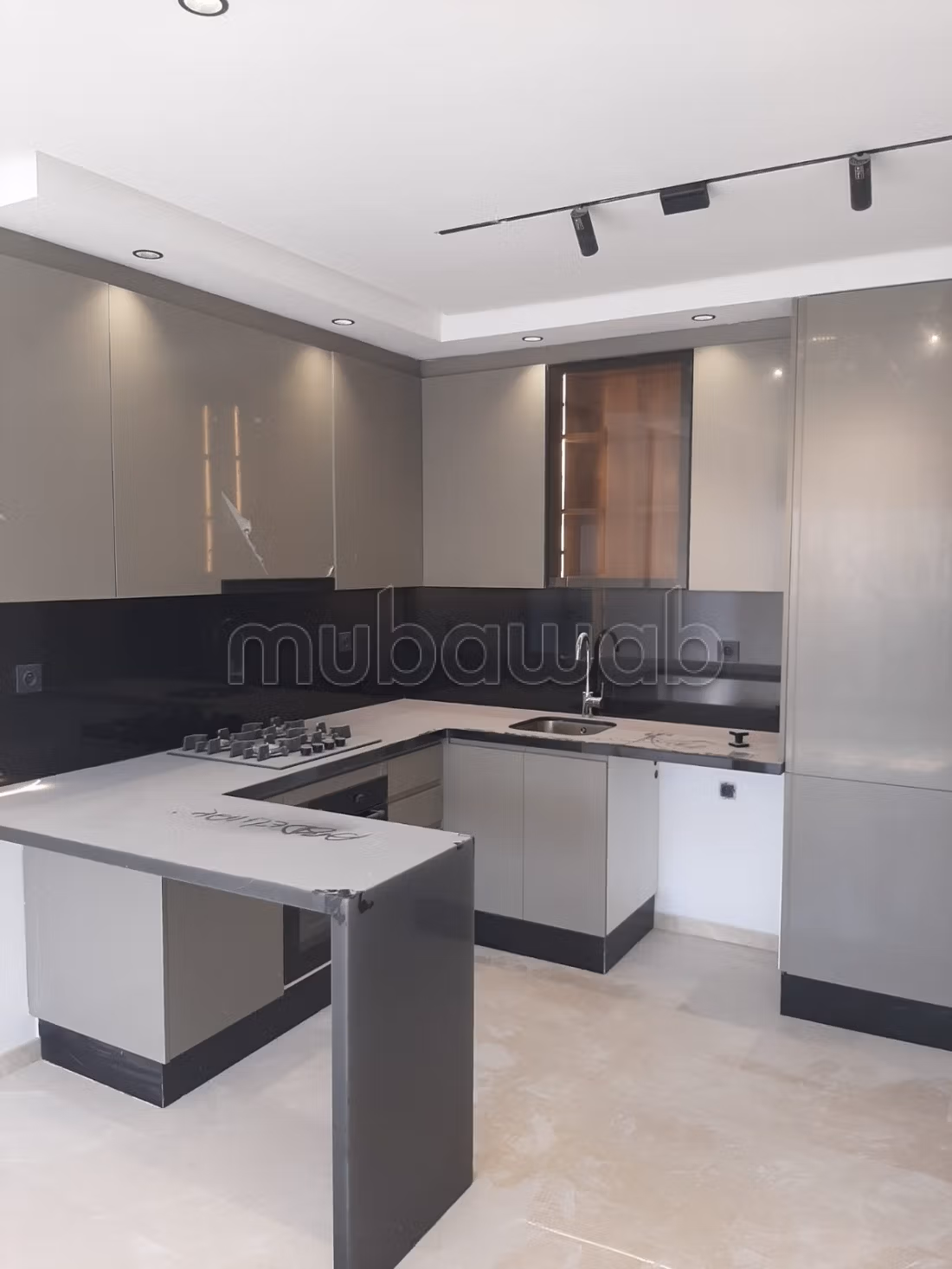 BdAppartement à usage habitation ou professionnel — 5