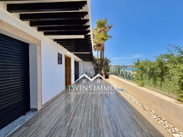 Appartamento S3 di lusso arredato di fronte al mare