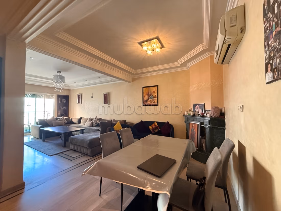 Vend appartement à Les princesses.
3 chambres — 5